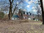 Mountain Ln, Beacon, NY 12508