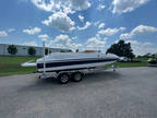 2023 Hurricane SunDeck Sport 231 OB