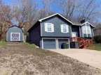 321 Fawn Valley St Lansing, KS