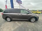 2014 Toyota Sienna XLE FWD 8-Passenger V6