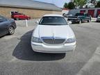 2003 Lincoln Town Car White, 120K miles