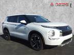 2023 Mitsubishi Outlander Phev SE