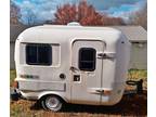 Vintage 1985 Uhaul 13 ft Travel Trailer Camper Camp / Road Ready