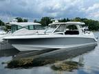 2022 Boston Whaler 350 Realm Boat for Sale