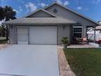 1 Nantucket Ln, Palm Coast, FL 32137