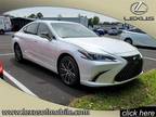 2022 Lexus ES 300h