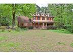 1565 Howell Highlands Dr, Stone Mountain, GA 30087