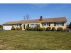10 Gail Dr, North Haven, CT 06473