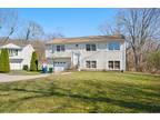 18 Clark Pl, Waterford, CT 06375
