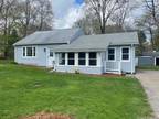 153 Lakeview Dr, Coventry, CT 06238