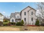 27 Giovanni Dr, Waterford, CT 06385