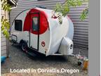 Privately owned 2020 Helio O4 travel trailer