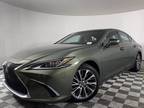 2019 Lexus ES