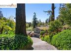 21 Littlewood Dr, Piedmont, CA 94611