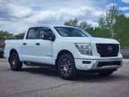 2023 Nissan Titan Crew Cab SV 4x4