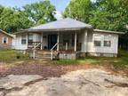 3 bedroom in Chipley FL 32428