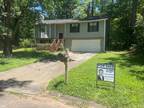 5174 Sheppard Ct, Stone Mountain, GA 30083