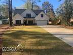 662 Brook Cir, Griffin, GA 30223