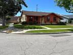 12564 215th St, Lakewood, CA 90715