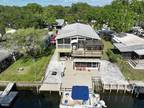 6045 Waverly Rd, Weeki Wachee, FL 34607