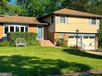 22 Knollwood Dr, Cherry Hill, NJ 08002