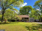 16 Fortune Ln, Millville, NJ 08332