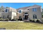 3 Manor Ln, Medford, NJ 08055