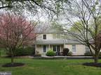 305 Willowbrooke Ln, Royersford, PA 19468