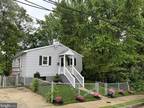 3821 Lawrence St, Brentwood, MD 20722