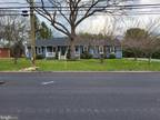 587 N 3rd St, Hammonton, NJ 08037