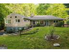 2115 Willow Brook Dr, Huntingdon Valley, PA 19006