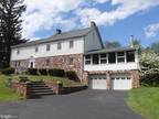 1808 Palomino Dr, Warrington, PA 18976