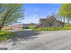 14174 Wolf Rd, Felton, PA 17322