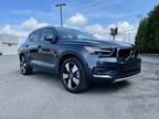 2021 Volvo XC40 T5 Momentum