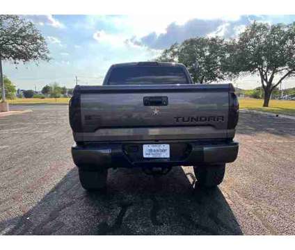 2004 Ford F250 Super Duty Crew Cab for sale is a 2004 Ford F-250 Super Duty Car for Sale in Rosenberg TX