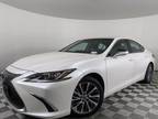 2020 Lexus ES