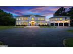 11642 Blue Ridge Ln, Great Falls, VA 22066