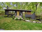 6340 Waterway Dr, Falls Church, VA 22044