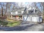 1593 Spring Hill Dr, Hummelstown, PA 17036