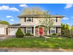 14 Tawny Rd, Levittown, PA 19056