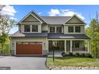 6718 Oakridge Rd, New Market, MD 21774