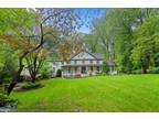 9080 Eaton Park Rd, Great Falls, VA 22066