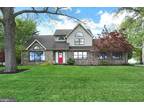 2960 Persimmon Dr, York, PA 17404