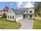 639 Hillcrest Dr SW, Vienna, VA 22180