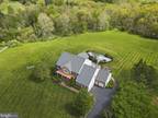 2825 Camptown Ct, Haymarket, VA 20169