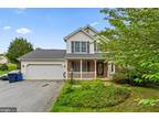 405 Dawn Dr, Westminster, MD 21157