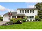 516 Apple Hill Dr, Forks Twp, PA 18040