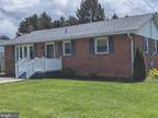 332 F St, Carlisle, PA 17013