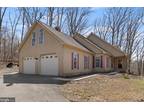 28 McKelvey Ln, Holtwood, PA 17532