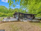 18201 Joplin Rd, Triangle, VA 22172